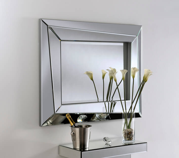 YG 605 Mirror