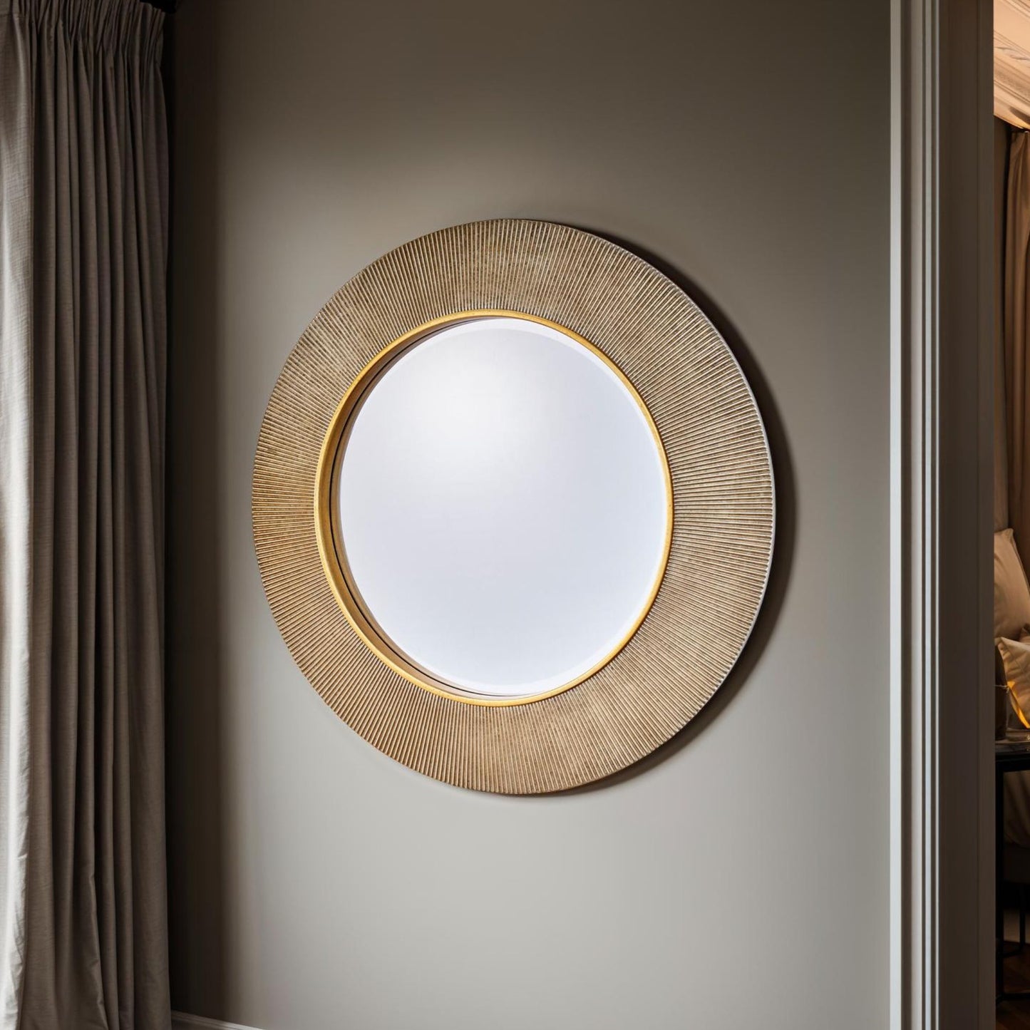 Aubry Mirror