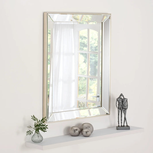 YG 590 Mirror