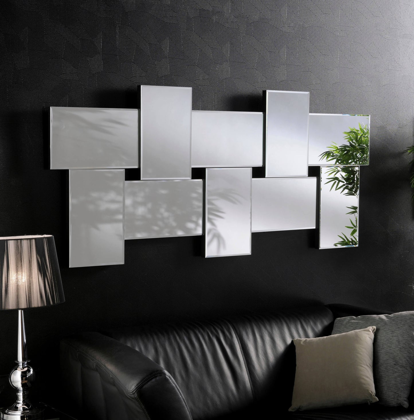 YG 790 Mirror