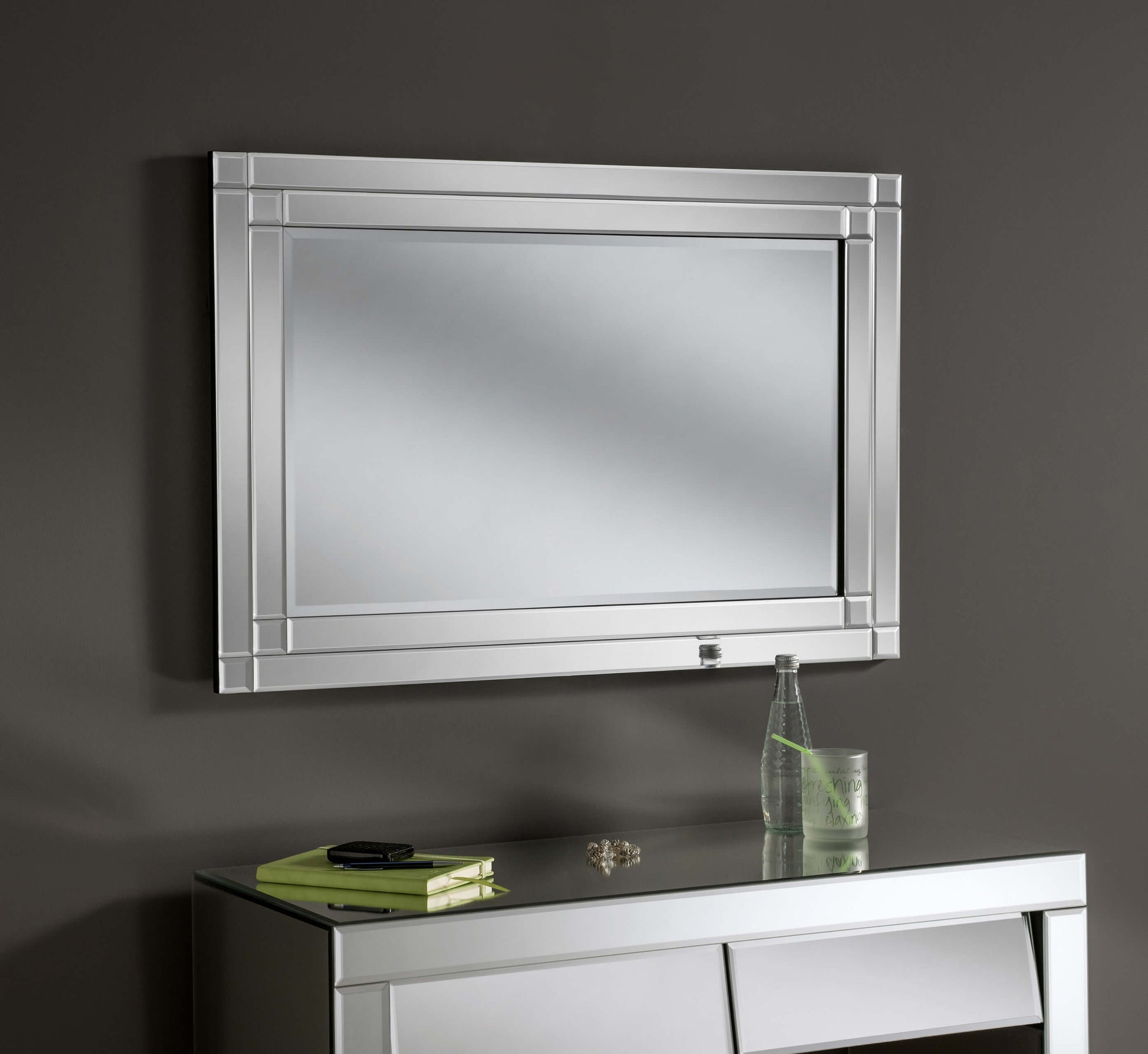 BG 05 Mirror MirrorZone