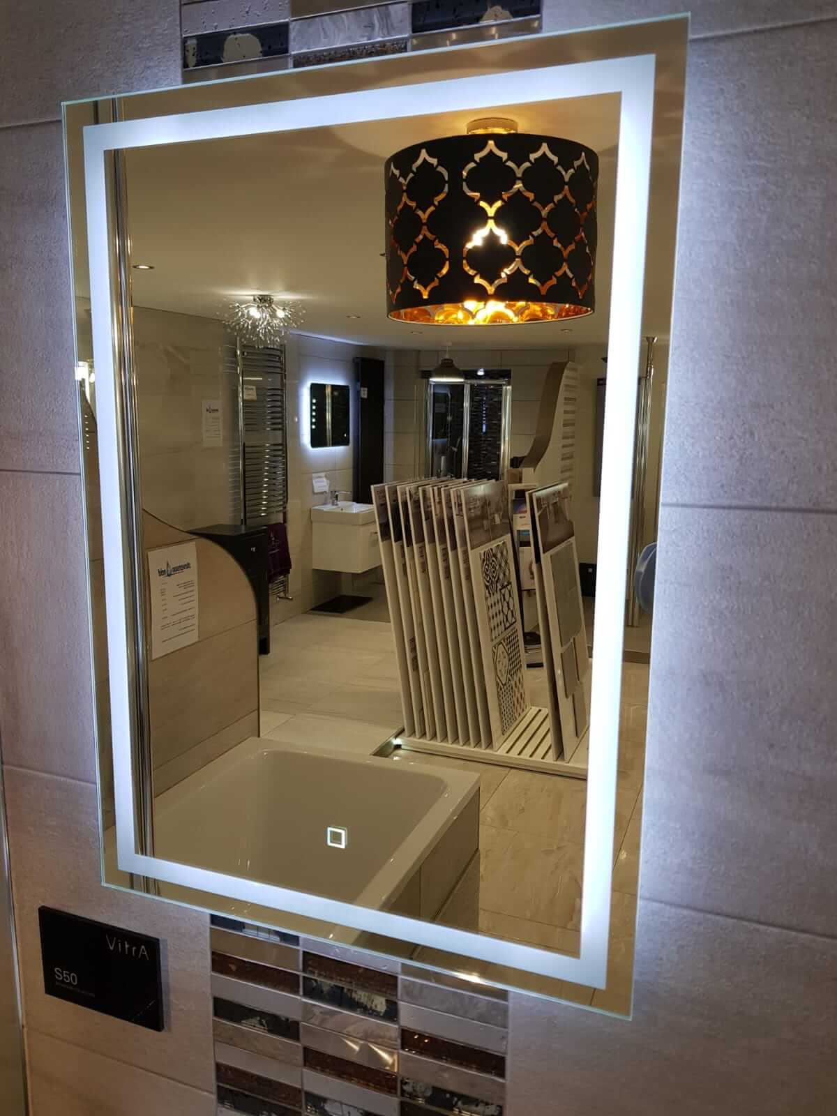 LED 11 Bluetooth mirror MirrorZone
