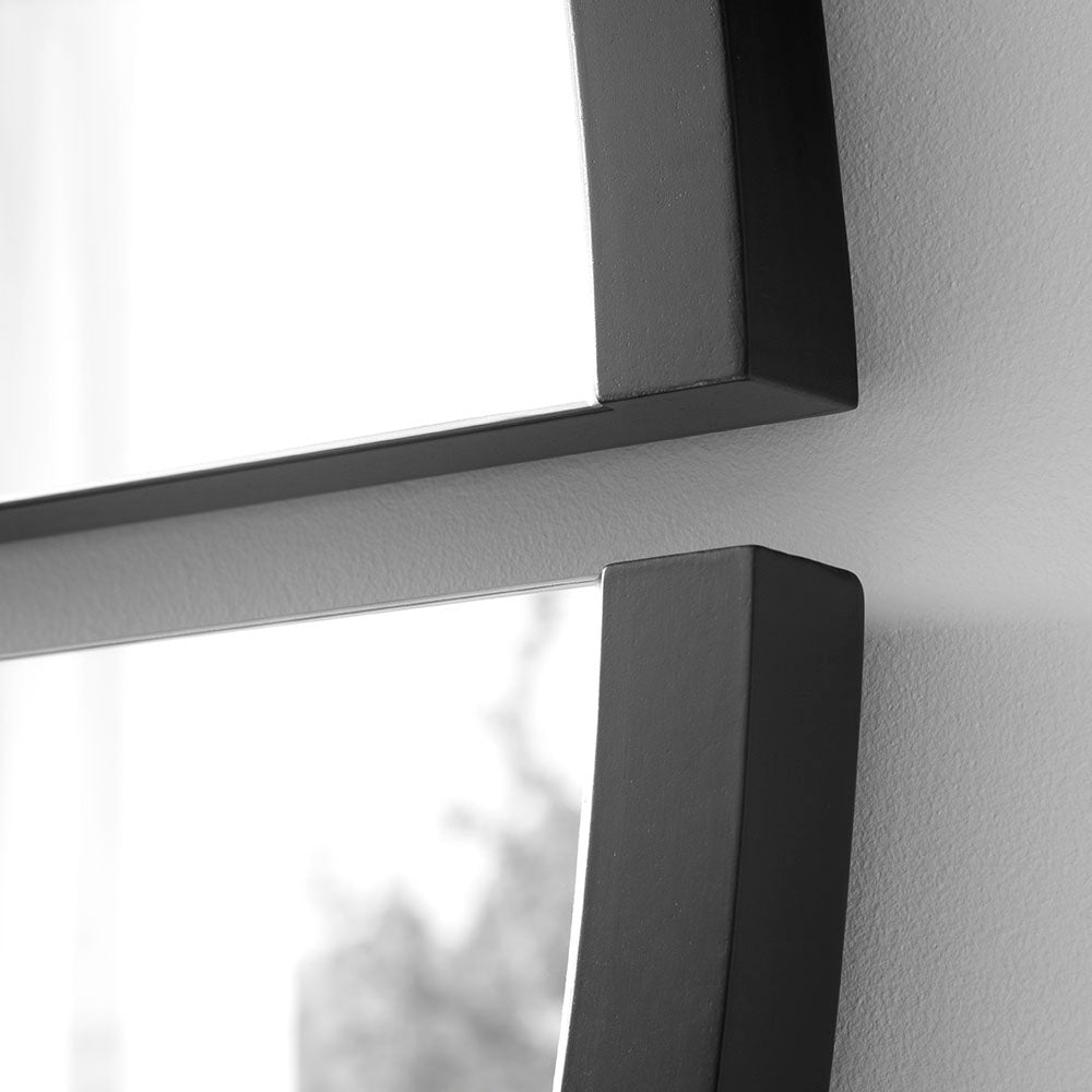 Quatro Mirror