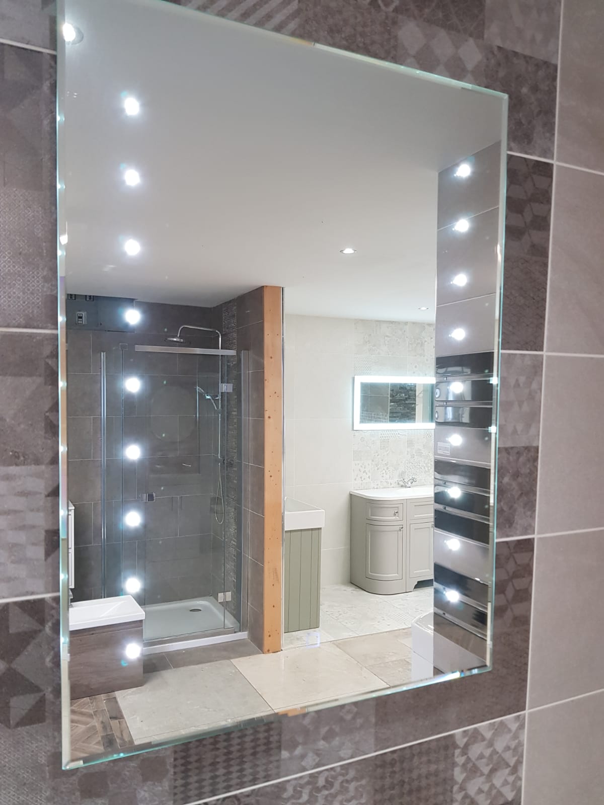 LED 07 bathroom mirror with Led Lighting sensor switch and heat pad